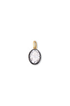 THE OVAL PENDANT